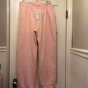 Women’s Nike loose fit jogger pants Size M